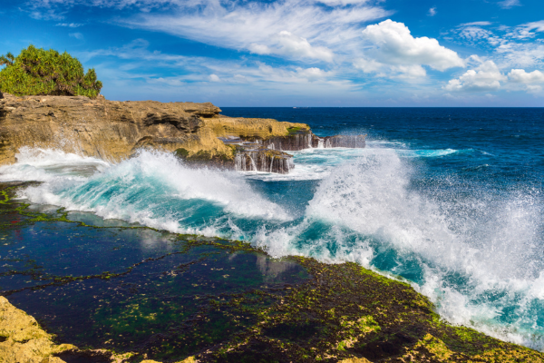 Combiné Des Rizières de l'île des Dieux aux Eaux Turquoise de Nusa Lembongan 4*, Combiné Indonésie, Bali par Ôvoyages Combiné Des Rizières de l'île des Dieux aux Eaux Turquoise de Nusa Lembongan 4*, Combiné Indonésie, Bali par Ôvoyages