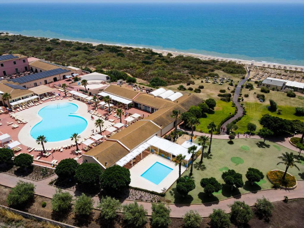 Sikania Eco Resort 4*