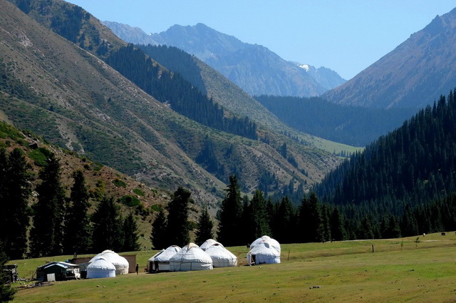 Kazakhstan - NOMAD'S LAND