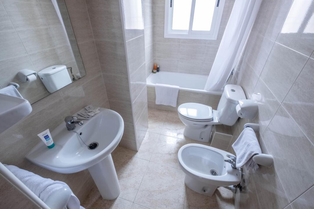 California Apartements - 12