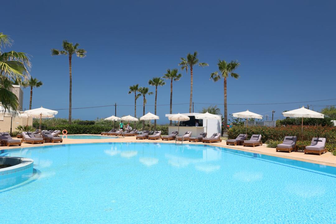 Emerald Hotel by Azul Collection 4*