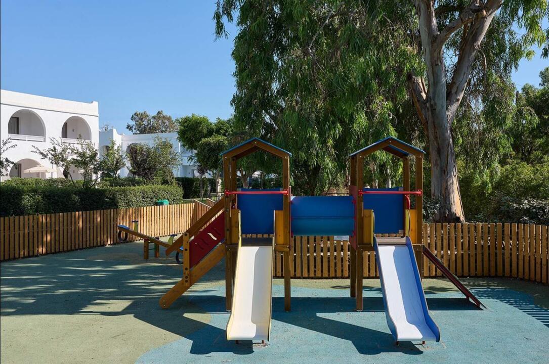 Mon French Club Atlantica Akti Zeus 4* - 20