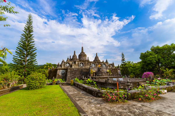 Hôtel Bali à Denpasar, circuit balade authentique du volcan ijen aux rizieres de bali