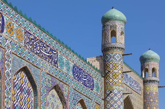 PRINCES D'OUZBEKISTAN PROLOGUE FERGHANA 3*