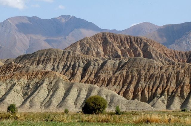 Kazakhstan - NOMAD'S LAND