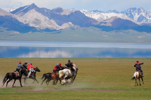 Kazakhstan - NOMAD'S LAND