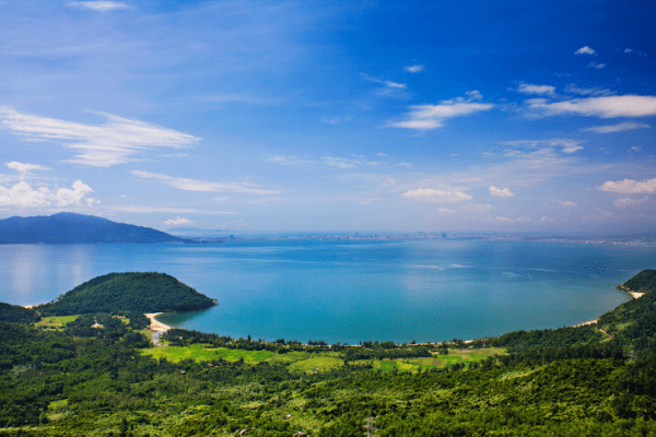 Vietnam - Circuit Des Rizières de Sapa à la Baie d'Halong