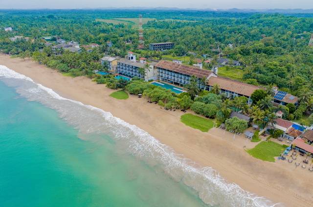 SEJOUR INDURUWA TEMPLE TREE RESORT & SPA