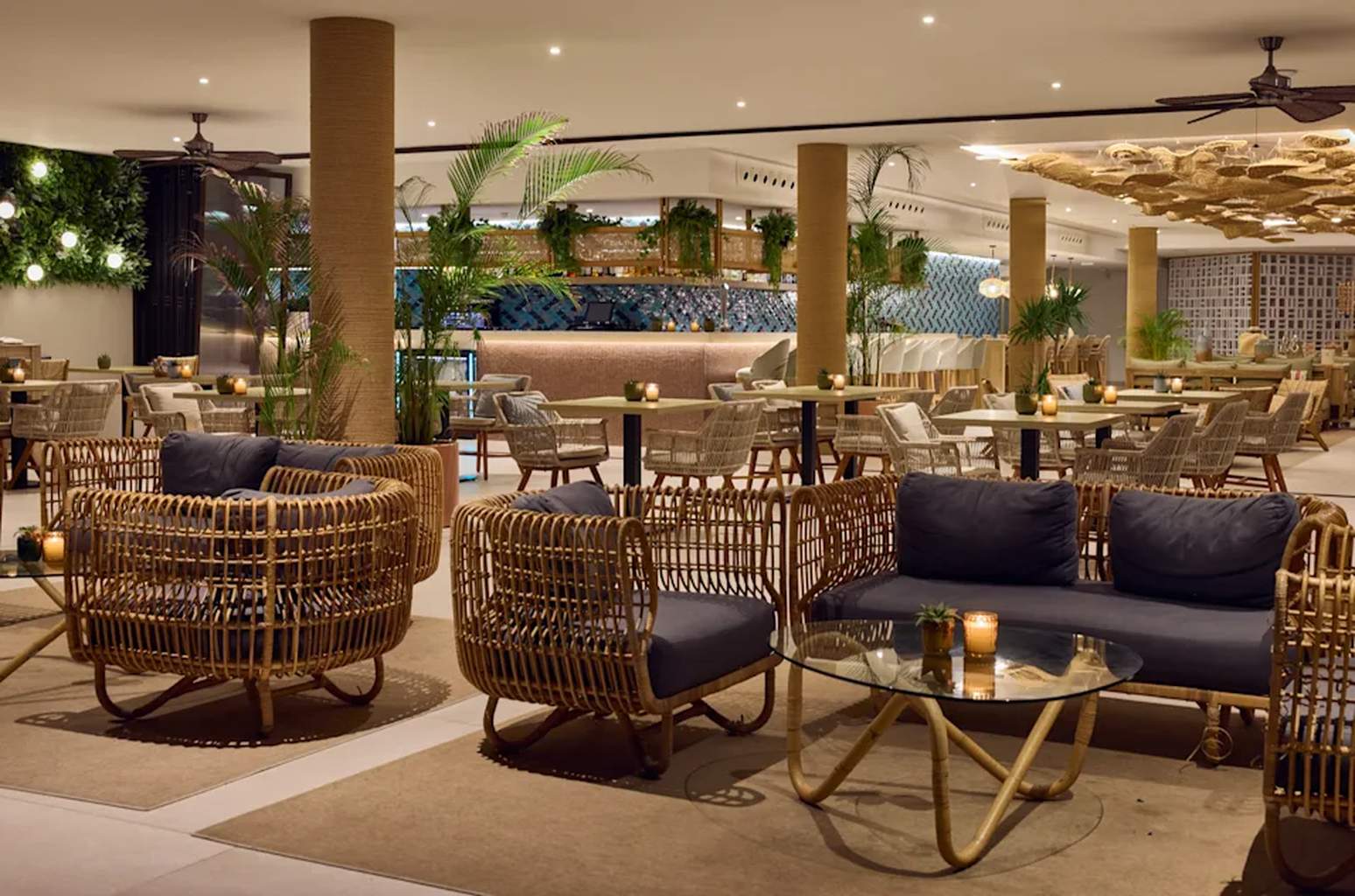 Hôtel Cala San Miguel Ibiza Resort, Curio Collection by Hilton 5* (Adult Only) - 11