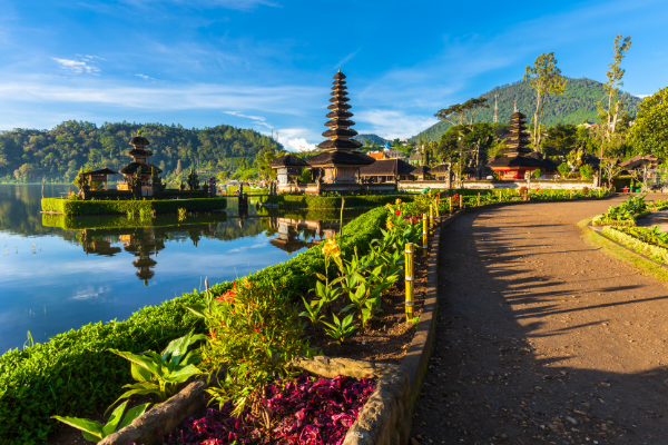 Combiné Mathis Collection Charming : Ubud, Amed & Gili Asahan, Combiné Indonésie, Bali par Ôvoyages Combiné Mathis Collection Charming : Ubud, Amed & Gili Asahan, Combiné Indonésie, Bali par Ôvoyages