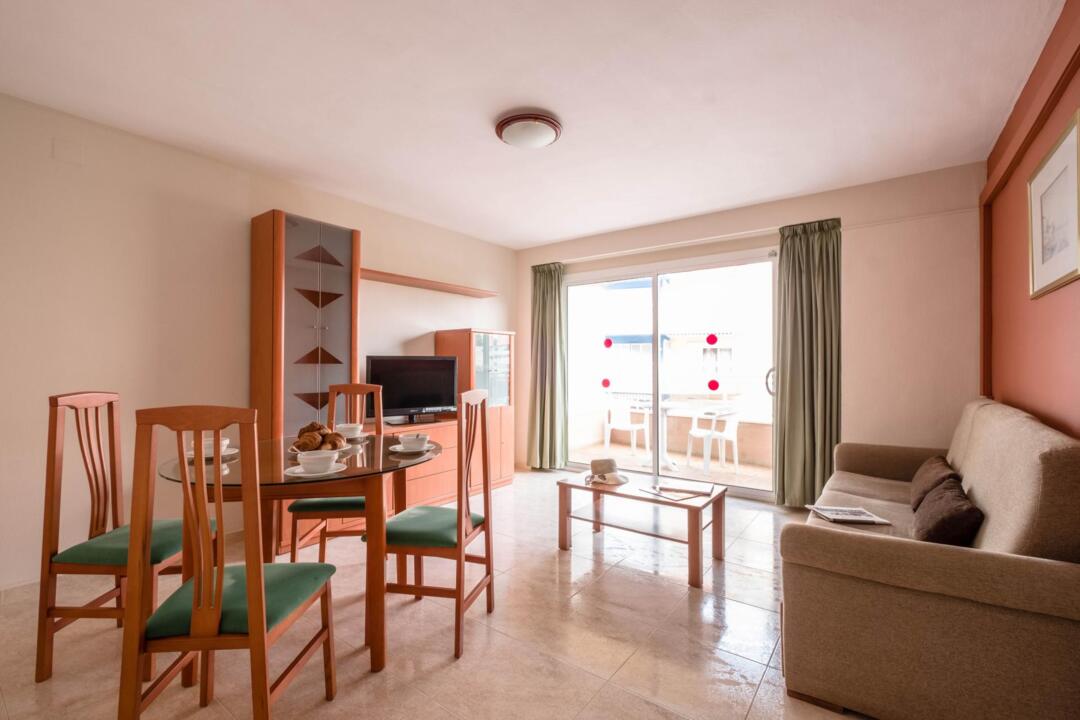 California Apartements - 9