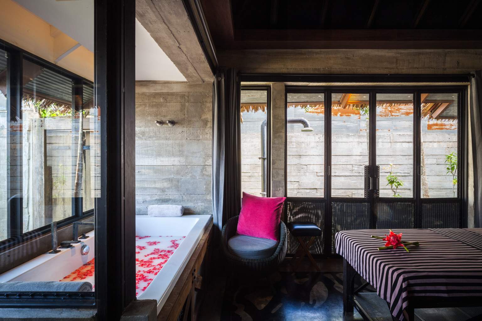 The Slate Hotel Phuket 5* - image 14