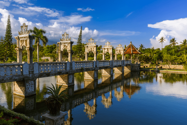 Hôtel Bali à Denpasar, circuit balade authentique du volcan ijen aux rizieres de bali