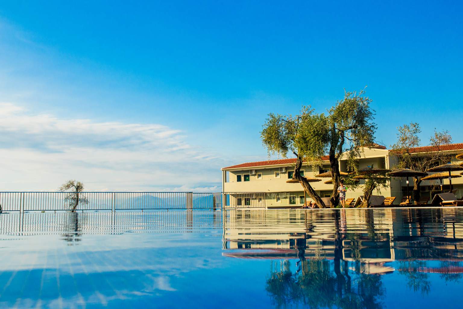 Robolla Beach Hotel 4*