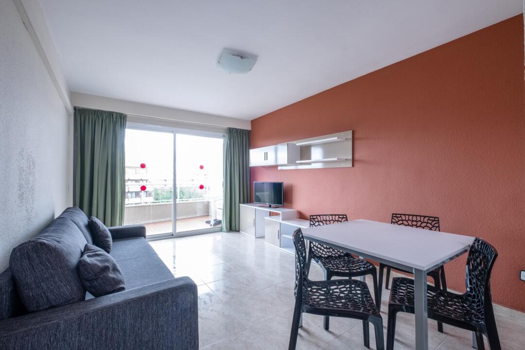 California Apartements - 13