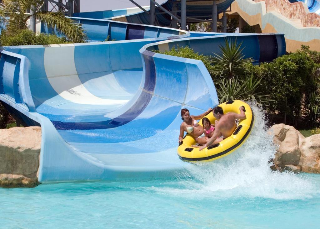 Titanic Aqua Park Resort 4* - 2