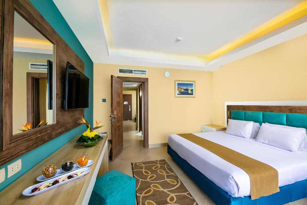 Titanic Aqua Park Resort 4* - 6