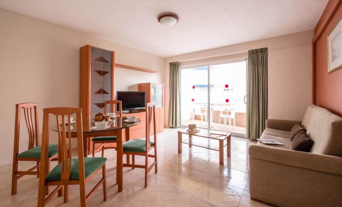 California Apartements - 8